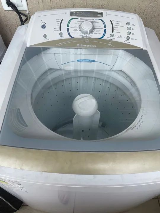 Máquina de lavar Electrolux 15kg