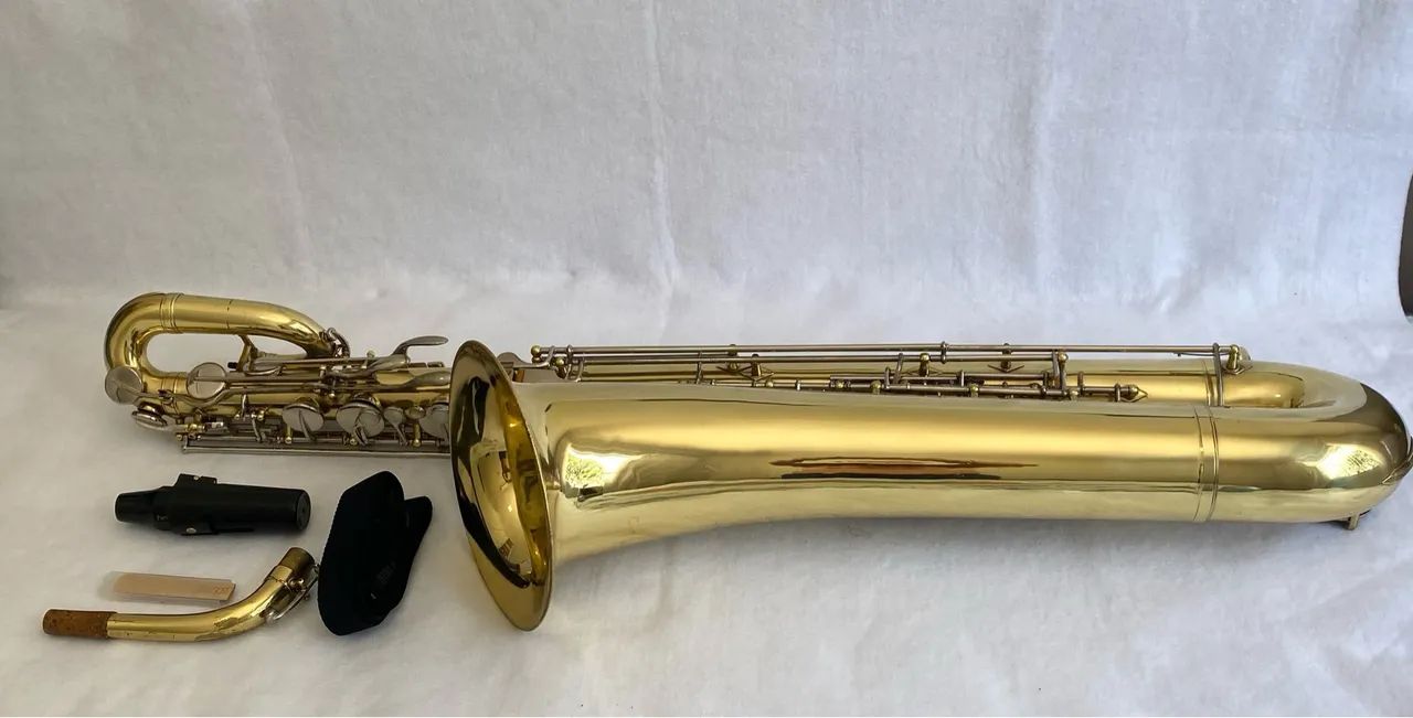 Saxofone Barítono Marca Buescher  - Foto 4