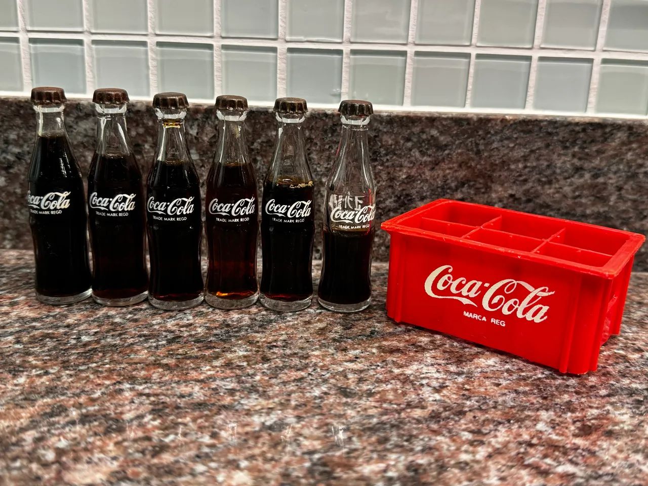 MINI ENGRADADO DE COCA COLA RARIDADE ANOS 80 - Foto 2