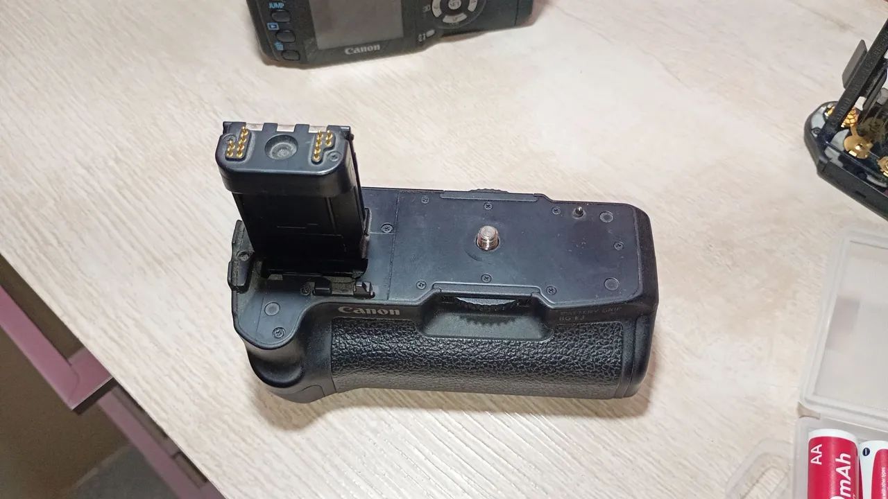 Câmera fotográfica Cânon XT64520774544897124