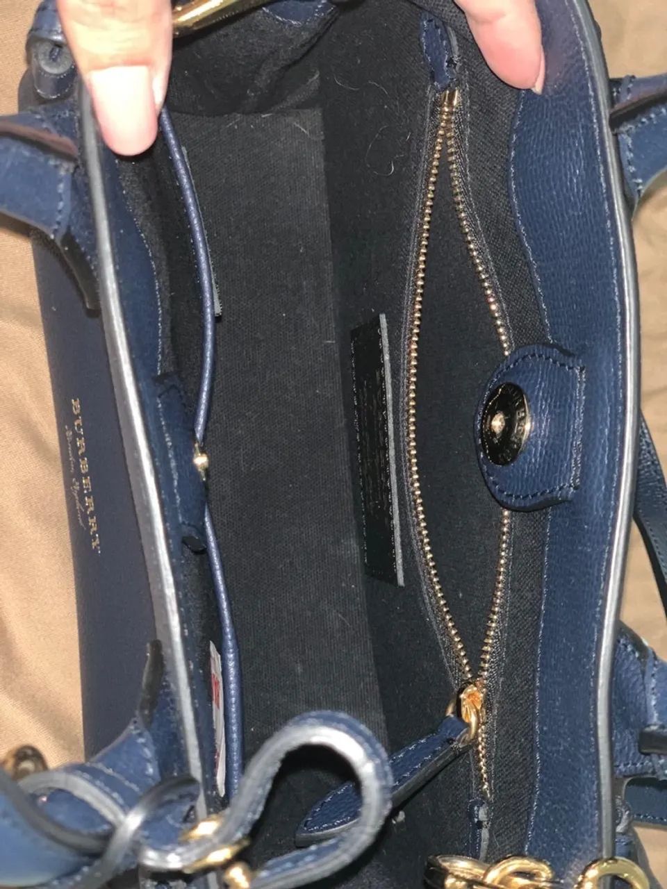 BOLSA ORIGINAL DA BURBERRY COM O CHAVEIRO THOMAS BEAR - Foto 2