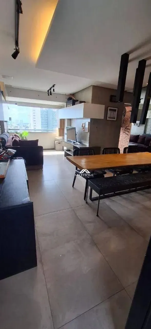 Apartamento mobiliado para alugar com 2 quartos sendo 1 suíte, no Rosarinho.