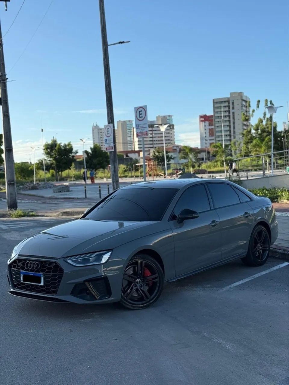 AUDI A4 PERFORMACE BLACK 21-21 2.0 - Foto 3