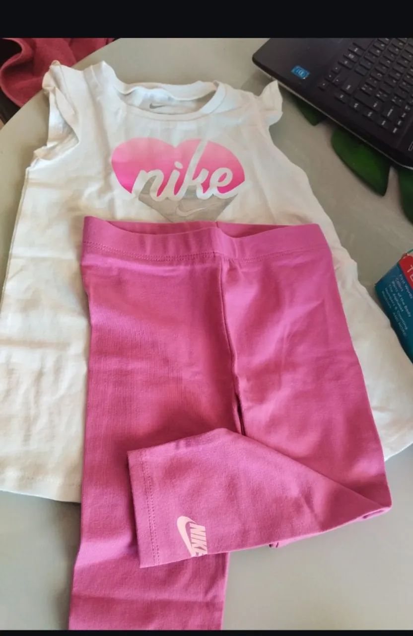 Conjunto Nike menina 2 anos original importado  - Foto 3