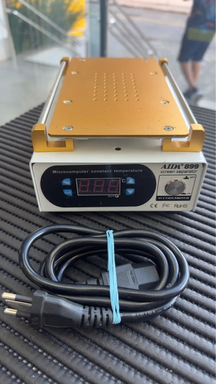 Ferramentas para manutenção de celular 