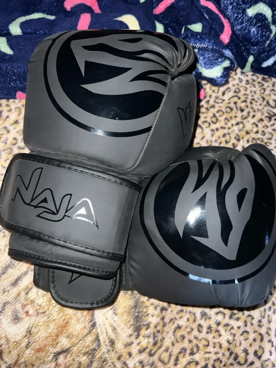 Luvas de Boxe Naja - Ótimo estado