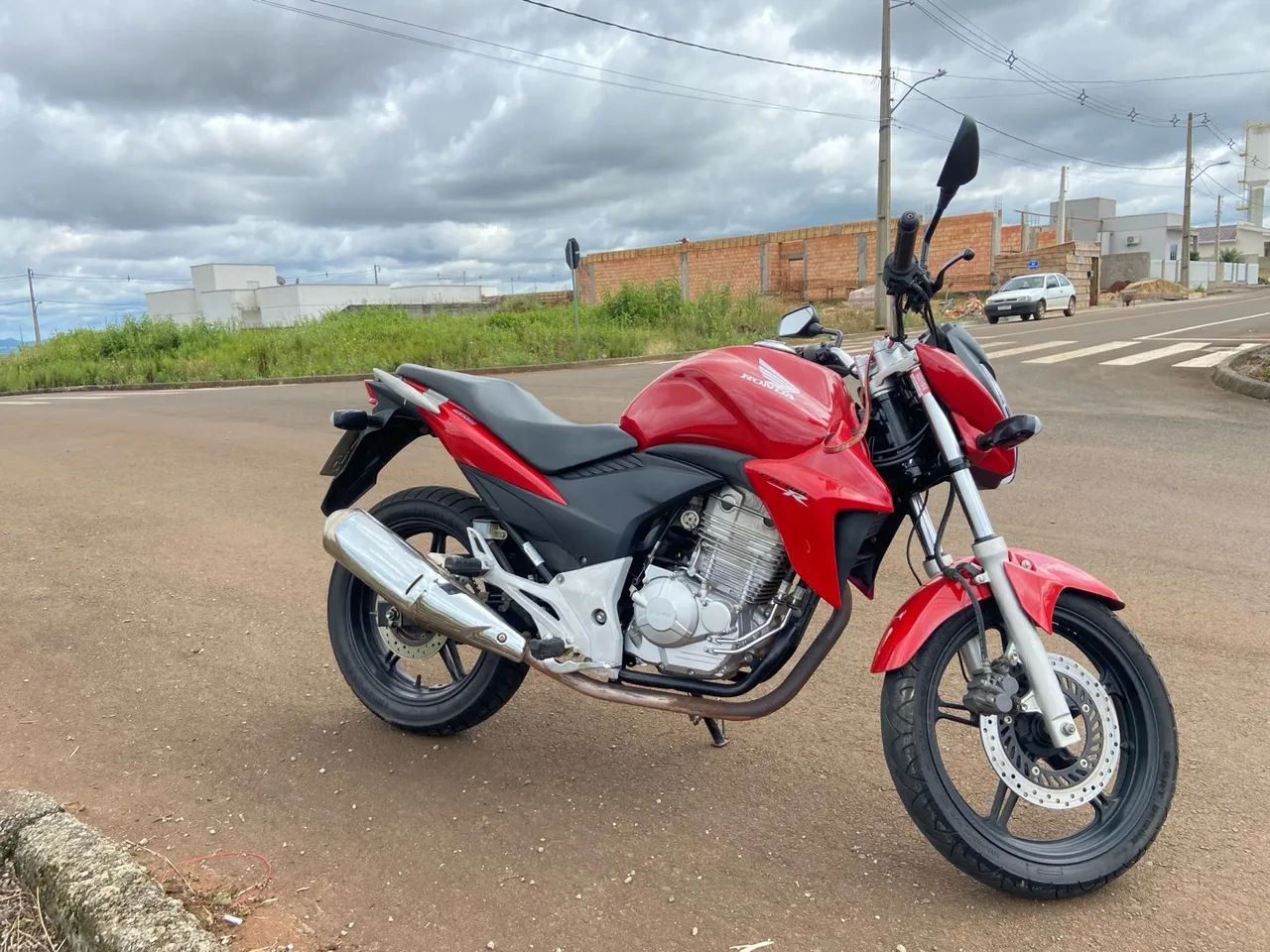 Honda CB300 - Ótimo estado - Foto 5