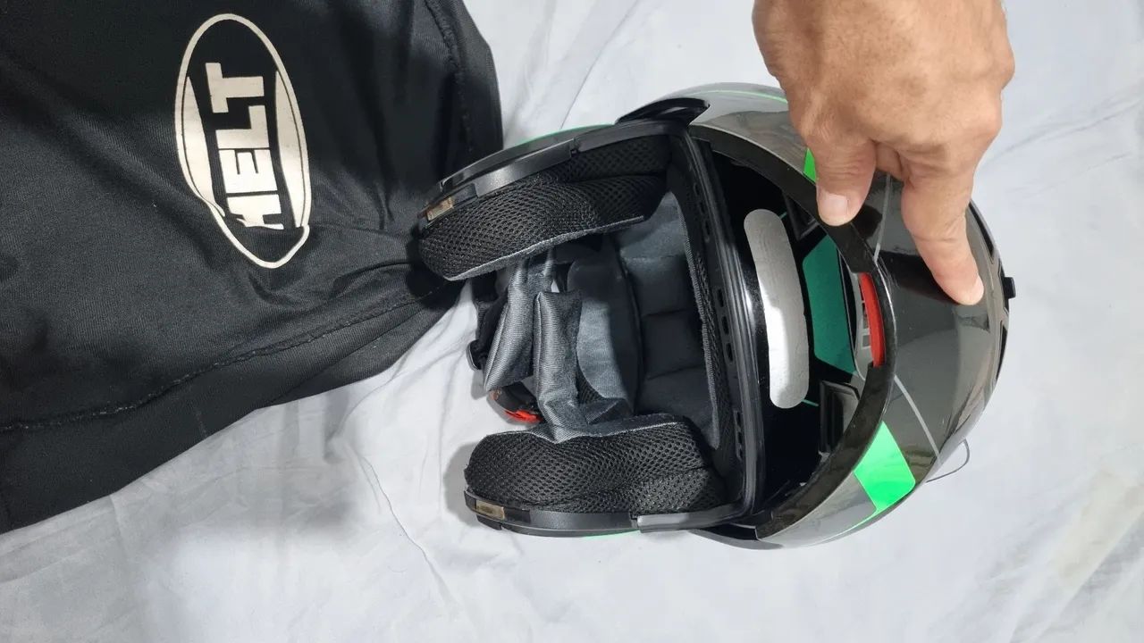 Vendo esse lindo capacete helt número helt número 56 - Foto 3