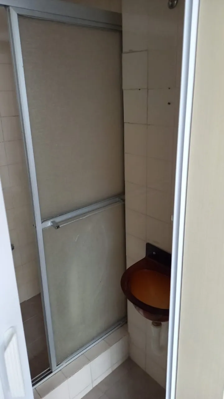 Apartamento 2 quartos reversível para 3 no centro.