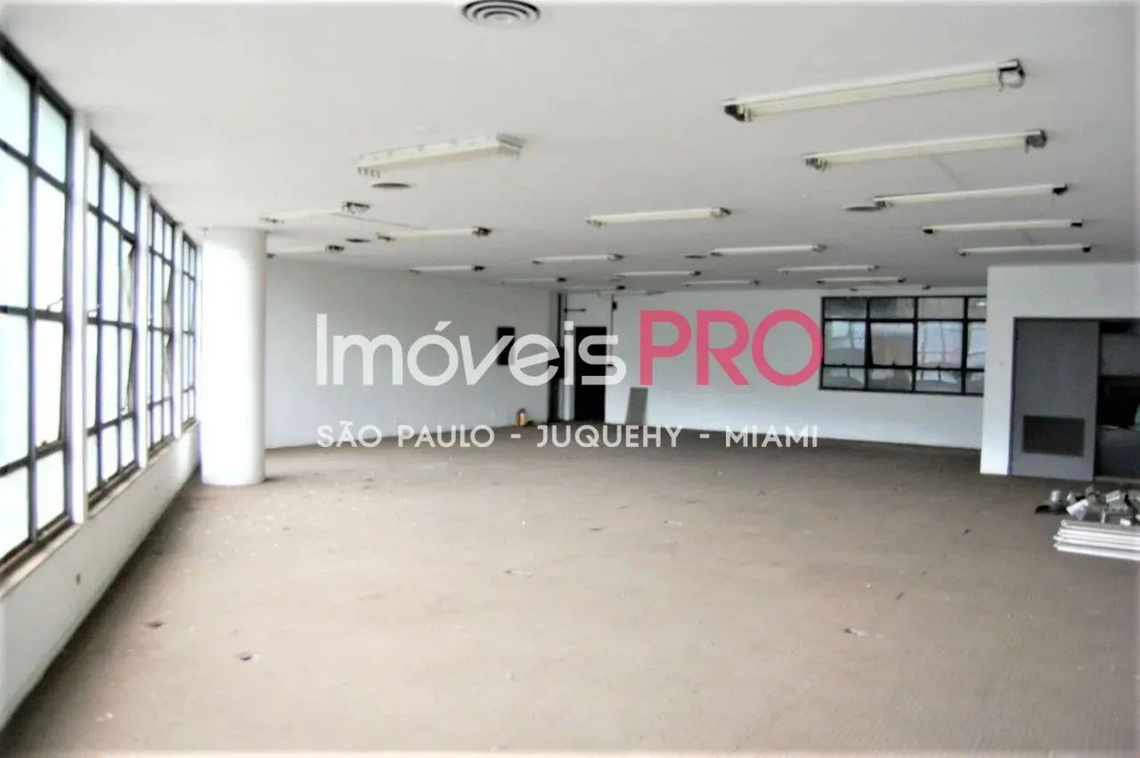 Prédio de 15 pavimentos, 2 elevadores, próximos de estações de trem e metrô