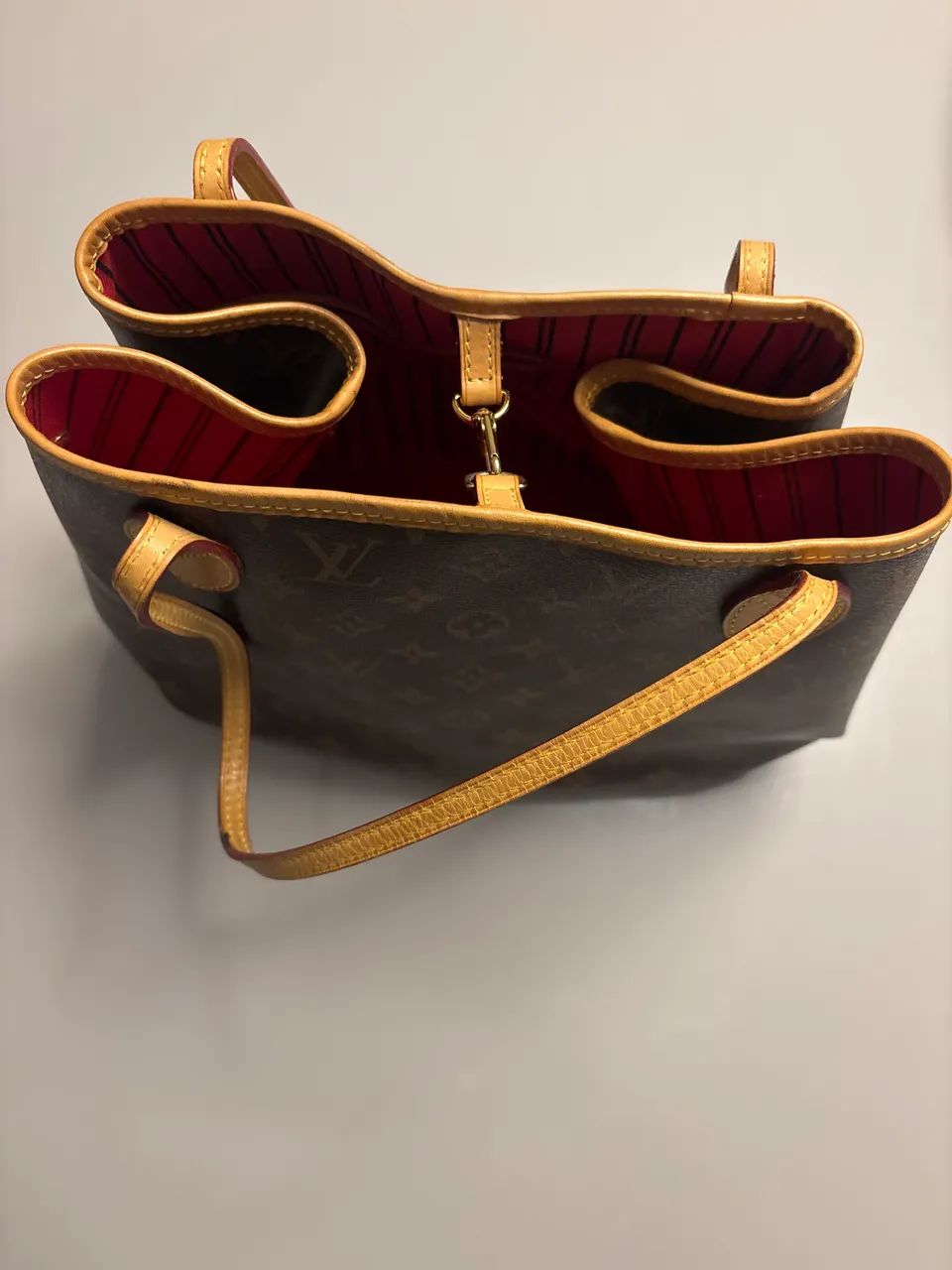 Bolsa LOUIS VUITTON Primeira Linha  - Foto 2