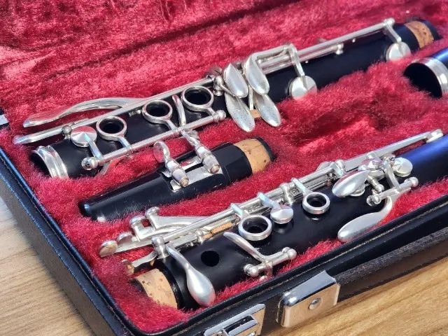 Clarinete Yamaha YCL-451 #009490 em madeira - Instrumentos