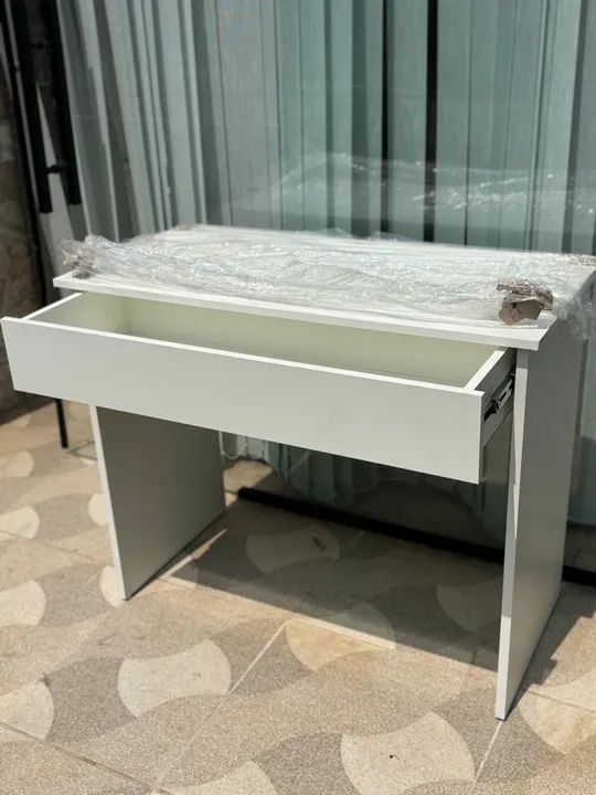 MESA DE ESTUDO COM GAVETA NOVA - Foto 3