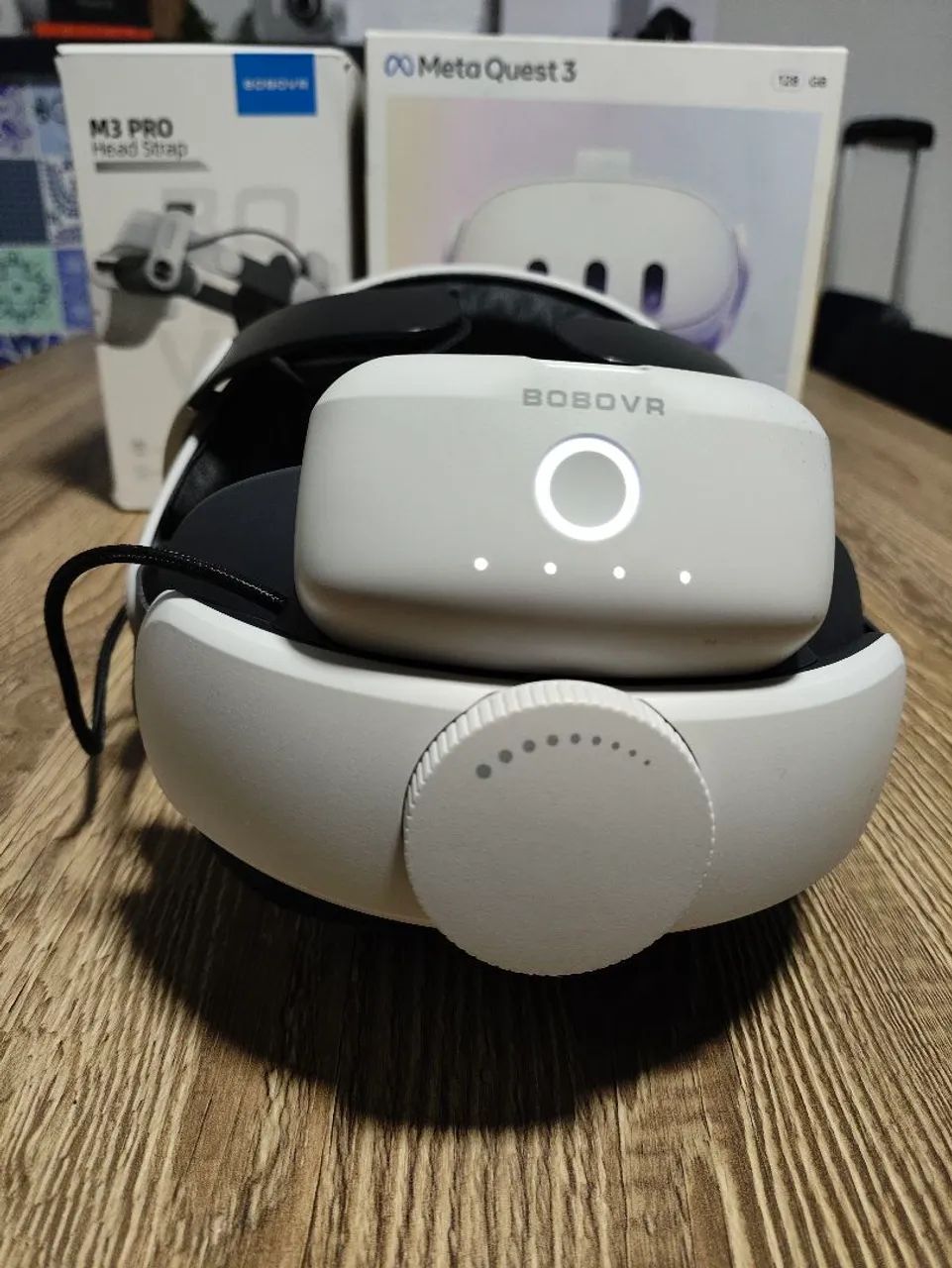 Meta Quest 3 (128GB) + Bobo VR M3 Pro - R$ 4.000 - Consoles de
