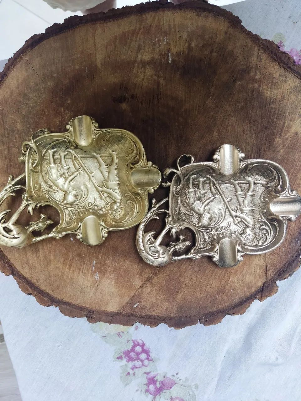 Conjunto de Cinzeiros Antigos Decorativos - Foto 3
