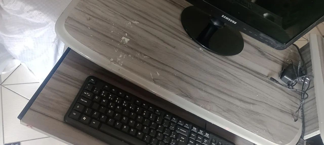 Escrivaninha de Computador  linda  - Foto 2