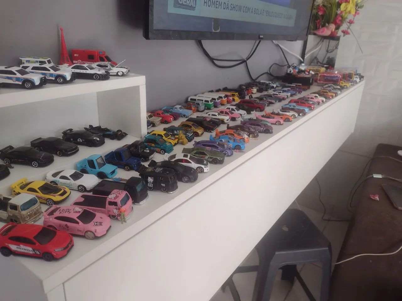 Coleção de 107 Miniaturas Hot Wheels  - Foto 2