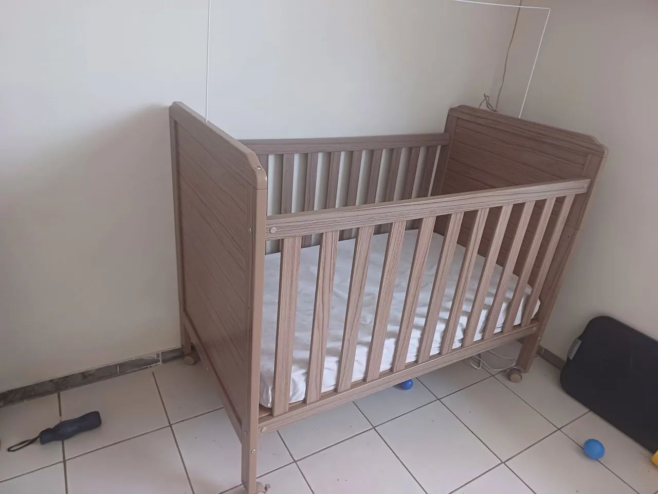 Berço que vira cama de madeira para bebê - Foto 2