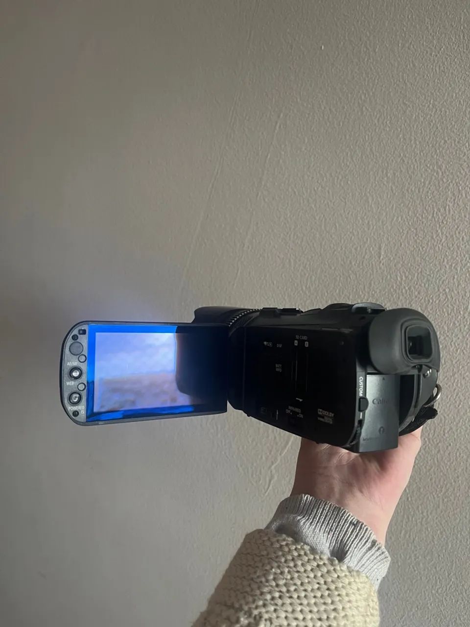 Canon XA10 - Filmadora Profissional HD - Usada em Excelente Estado
