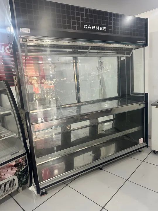 Vitrine refrigerada para carnes .Pouquíssimo tempo de uso 2 meses - Foto 2