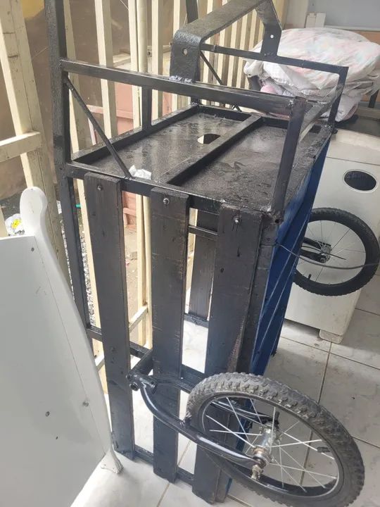 Carrinho de mão em aço para comércio