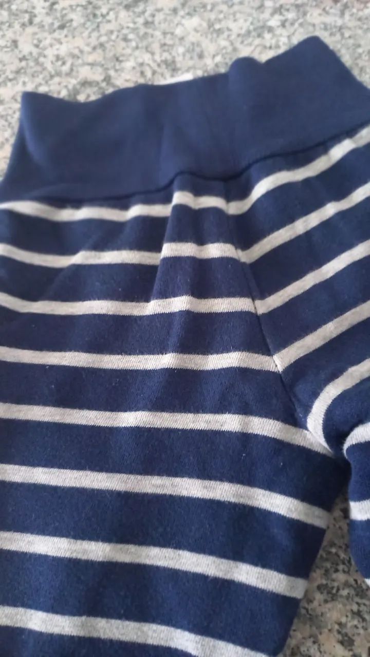 Calça listrada azul e branca para bebê - Foto 6