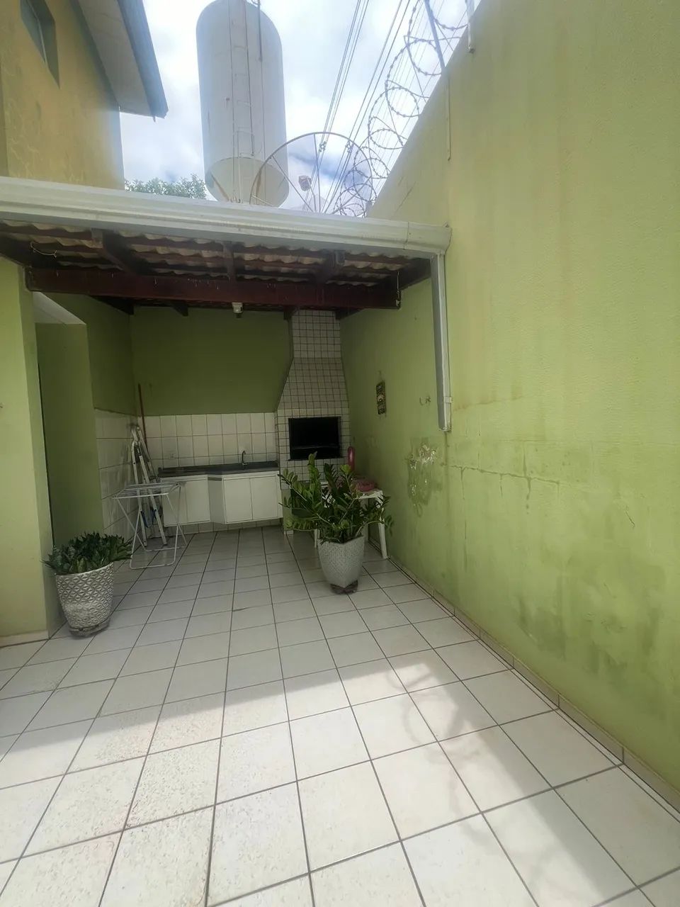Casa Sobrado no Condomínio Sevilla no Bairro Cidade Alta a metro da avenida Miguel Sutil - Foto 2
