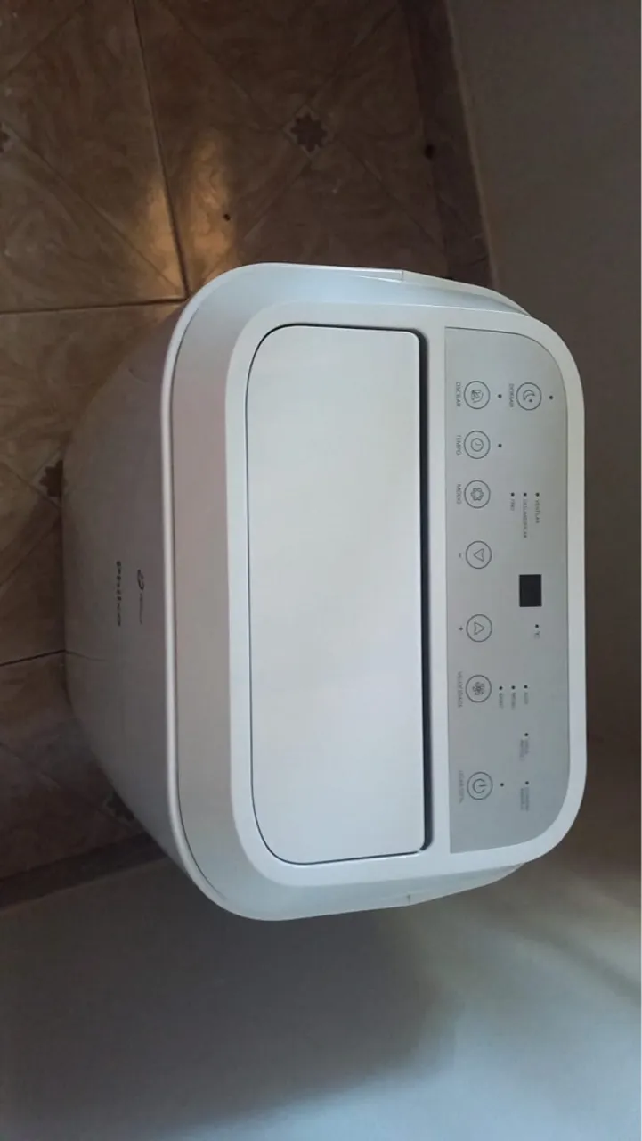 Ar condicionado portátil - Philco - 220v - usado
