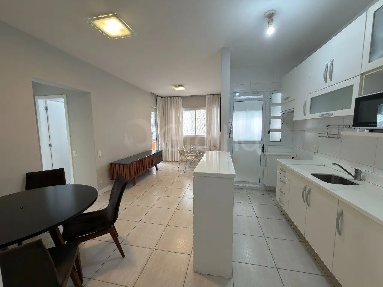 Apartamento de 65 m² com 2 quartos sendo 1 suíte no Centro