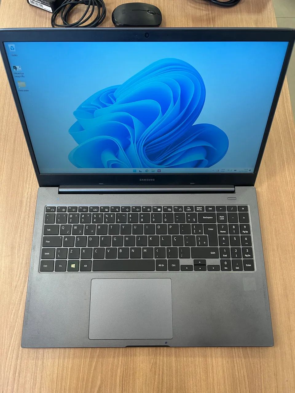 Notebook Samsung 15,6 - 1TB Windows 11 com Carregador original 