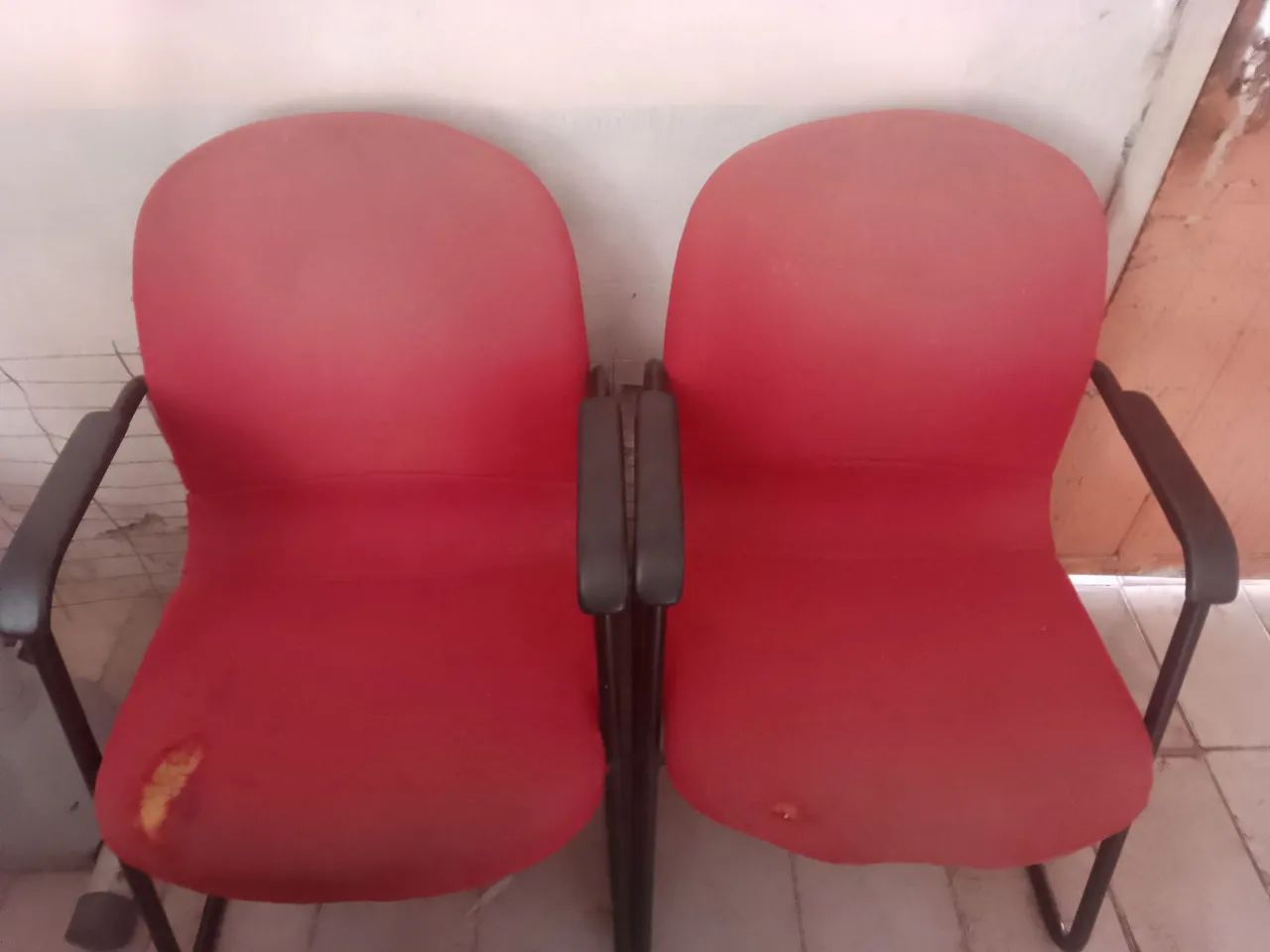 Cadeiras usadas mais em bom estado - Foto 3