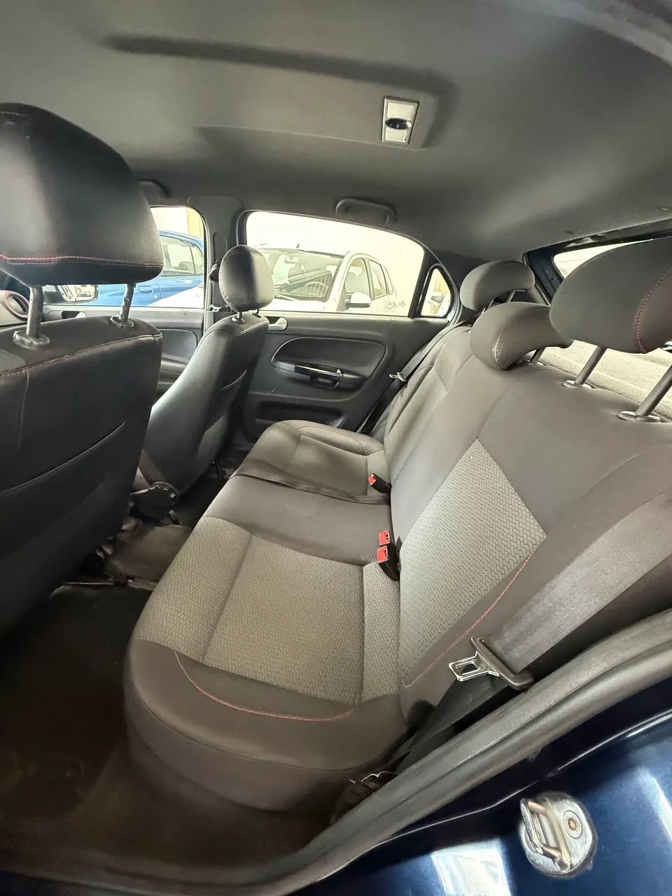 Volkswagen Gol Geração VI Rock IN RIO 1.0 8V MI Total Flex Mec. 4P 2016 - Foto 5