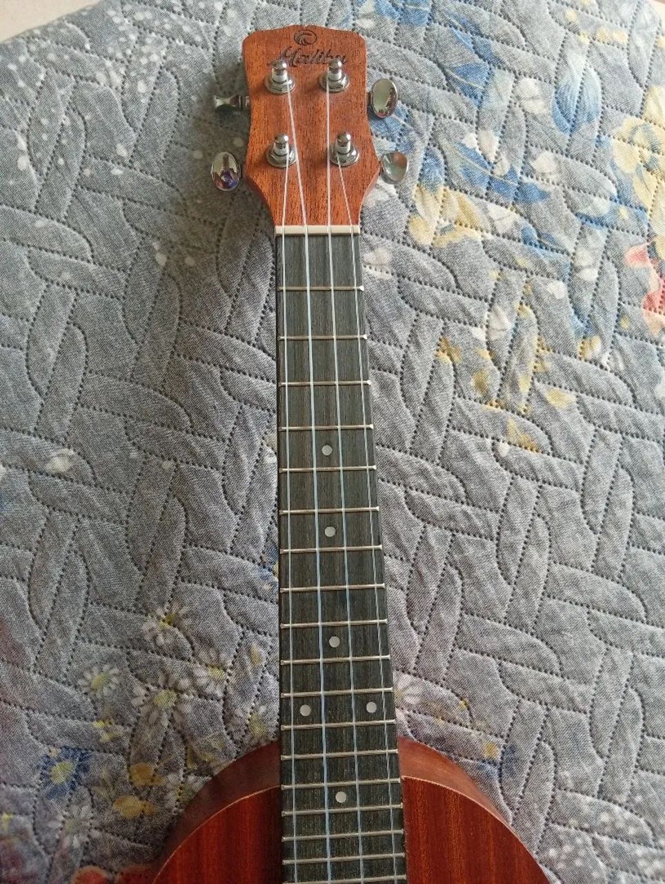 Ukulele Concert Com bag Marca malibu - Foto 3