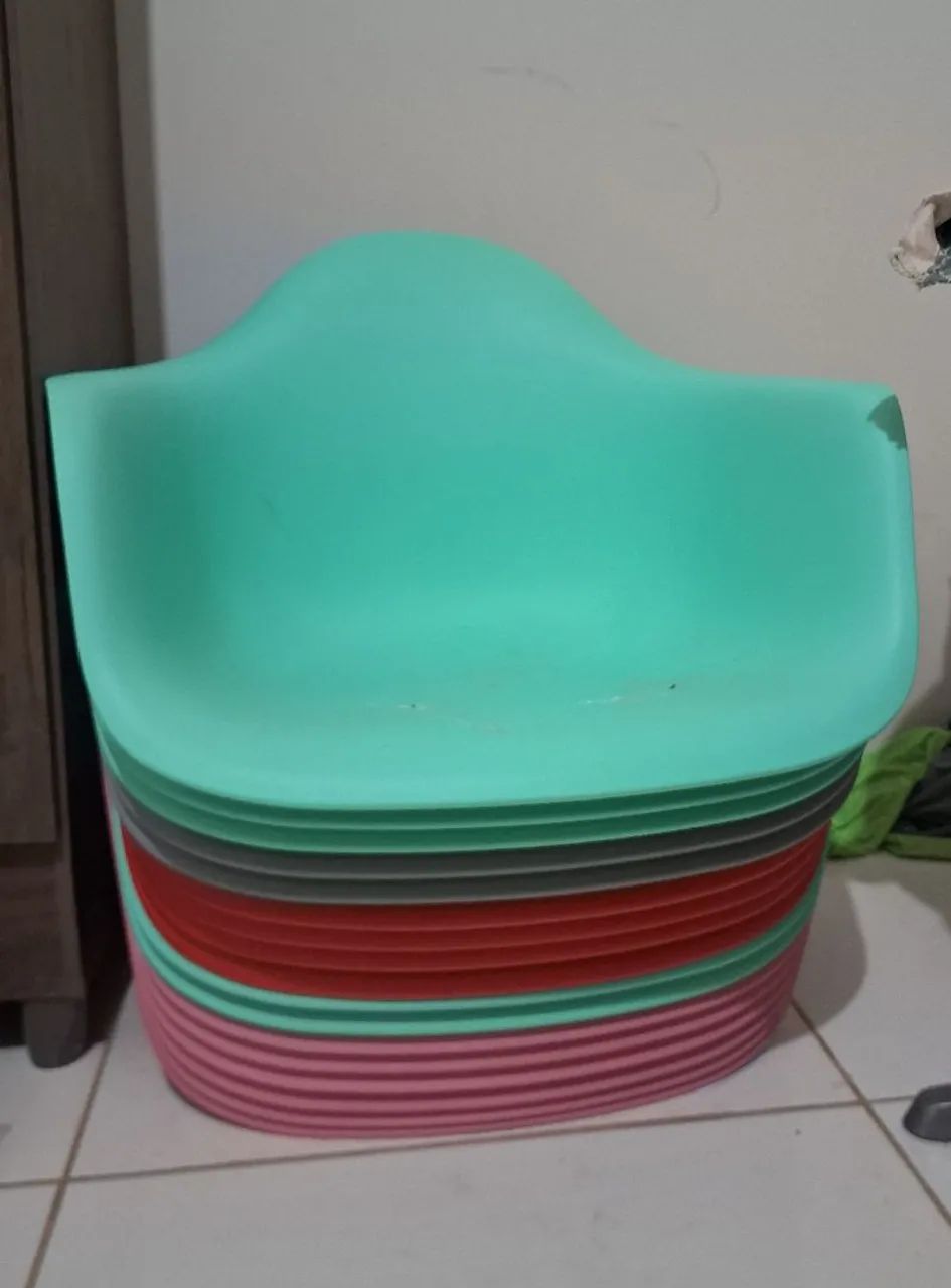 Vendo cadeira eames poltronas sem as bases - Foto 2