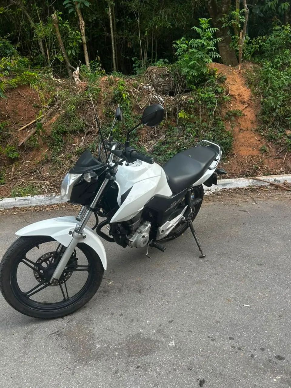 CG 160 cargo abaixei para vender logo , não aceita contra oferta.
