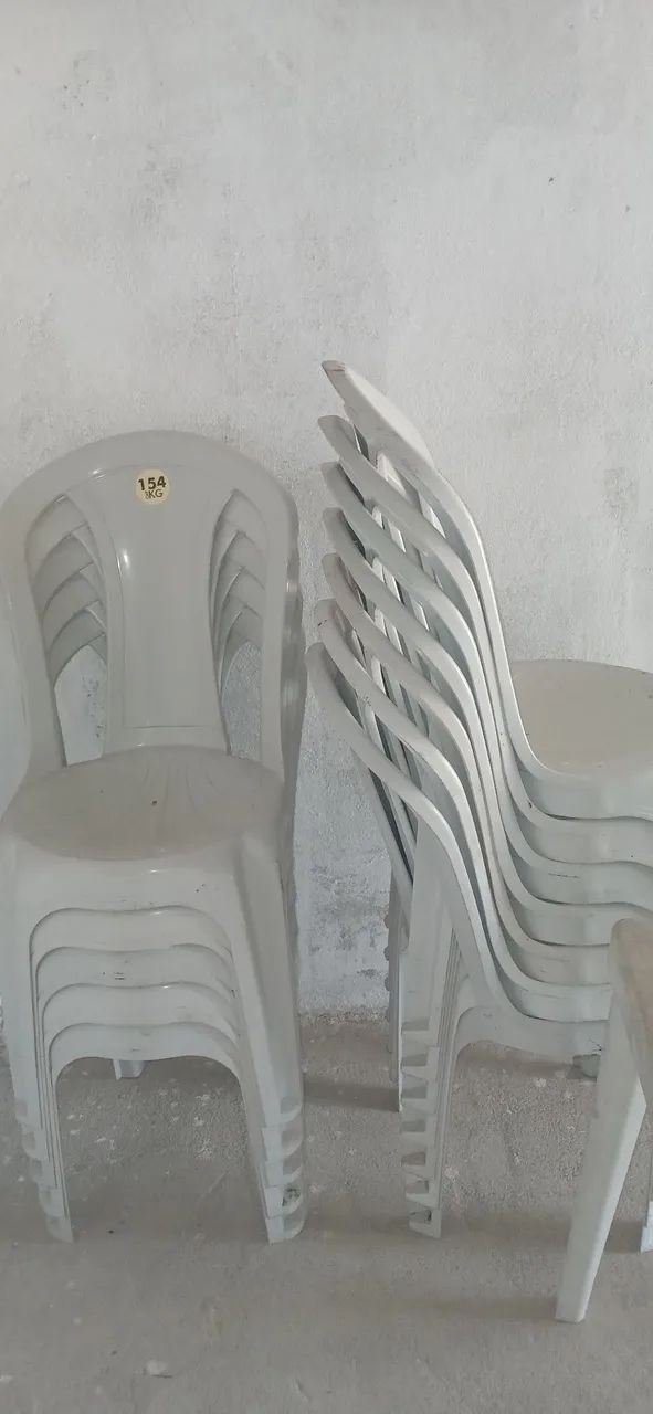 Vendo 2 kit de cadeiras de plástico  - Foto 2