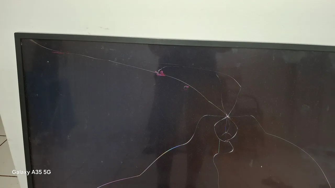 Tv 65"polegadas Lg tela com avaria - Foto 4
