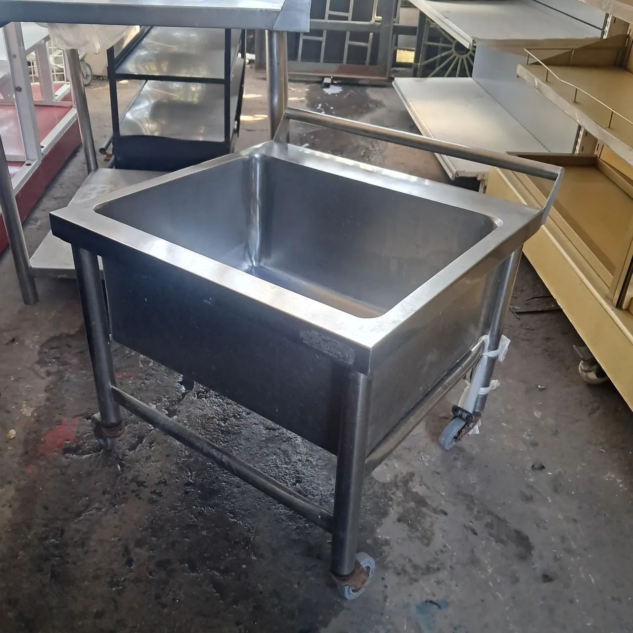 Mesa e cuba de inox (as duas) - Foto 5