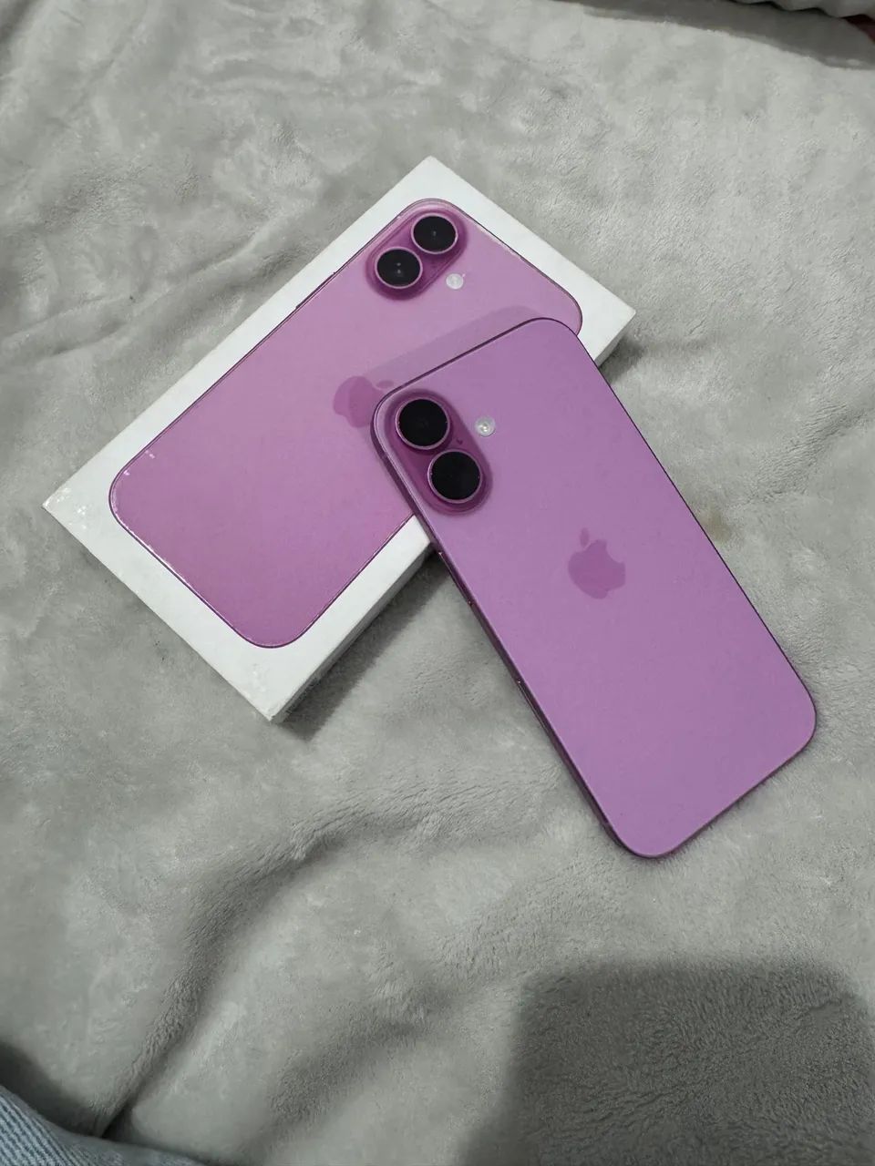 iPhone 16 