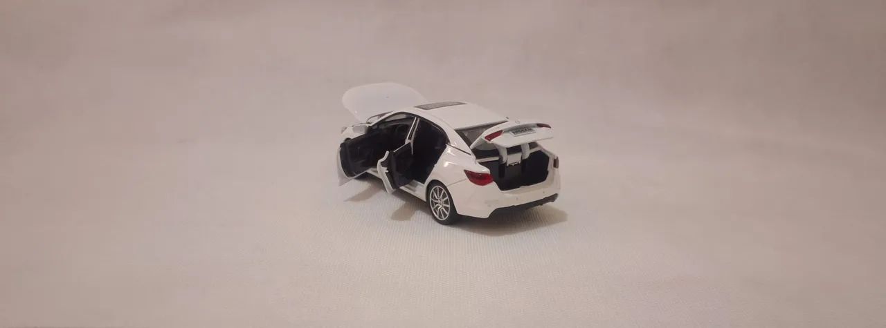 Nissan Sentra em metal- coleção  - Foto 5
