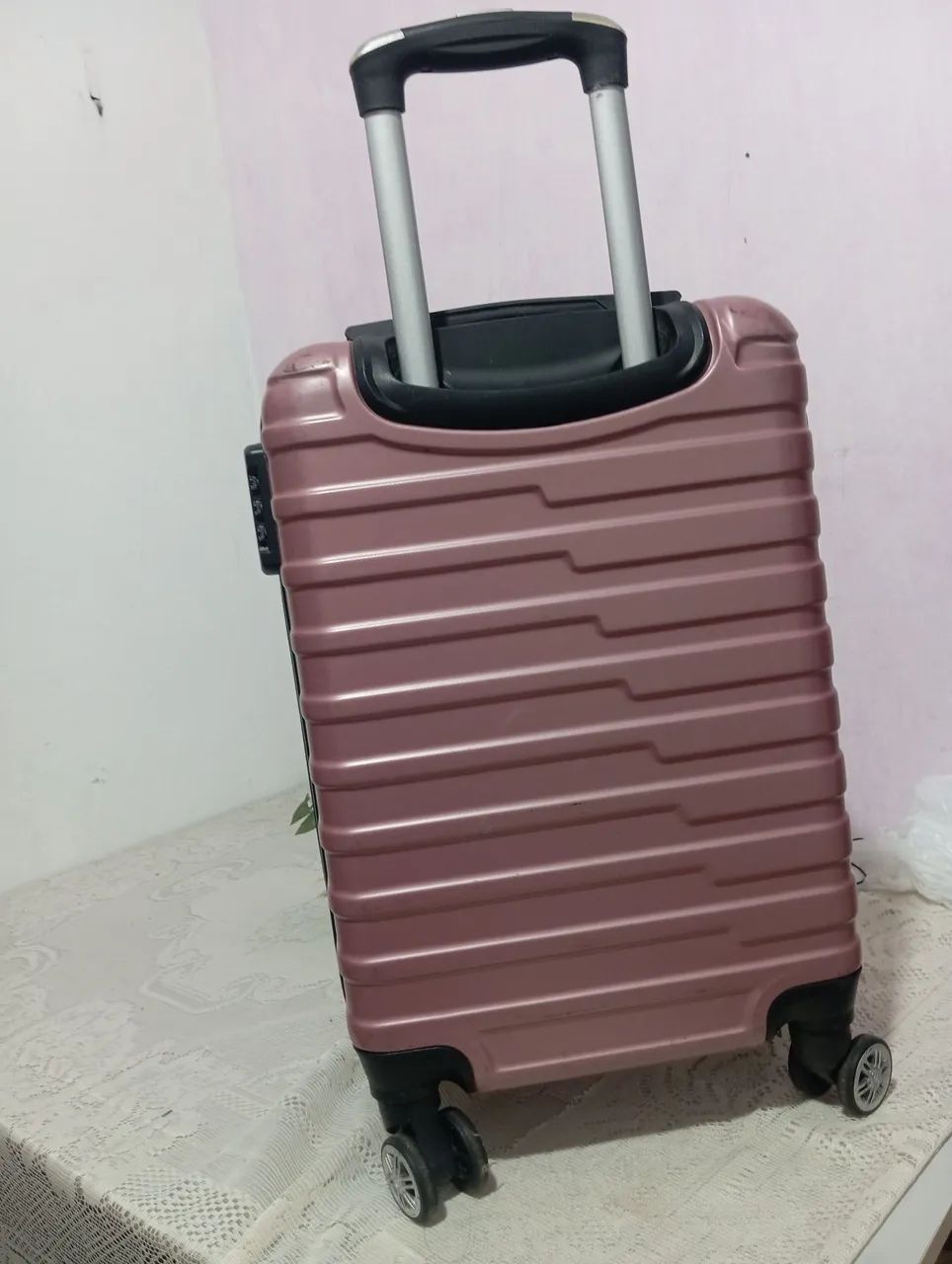 Mala usada apenas uma vez - Foto 2