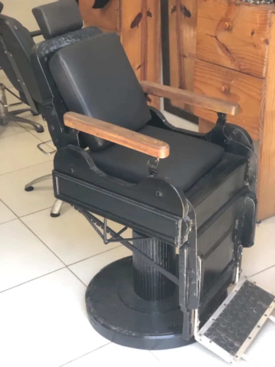 Cadeira de barbeiro  - Foto 2