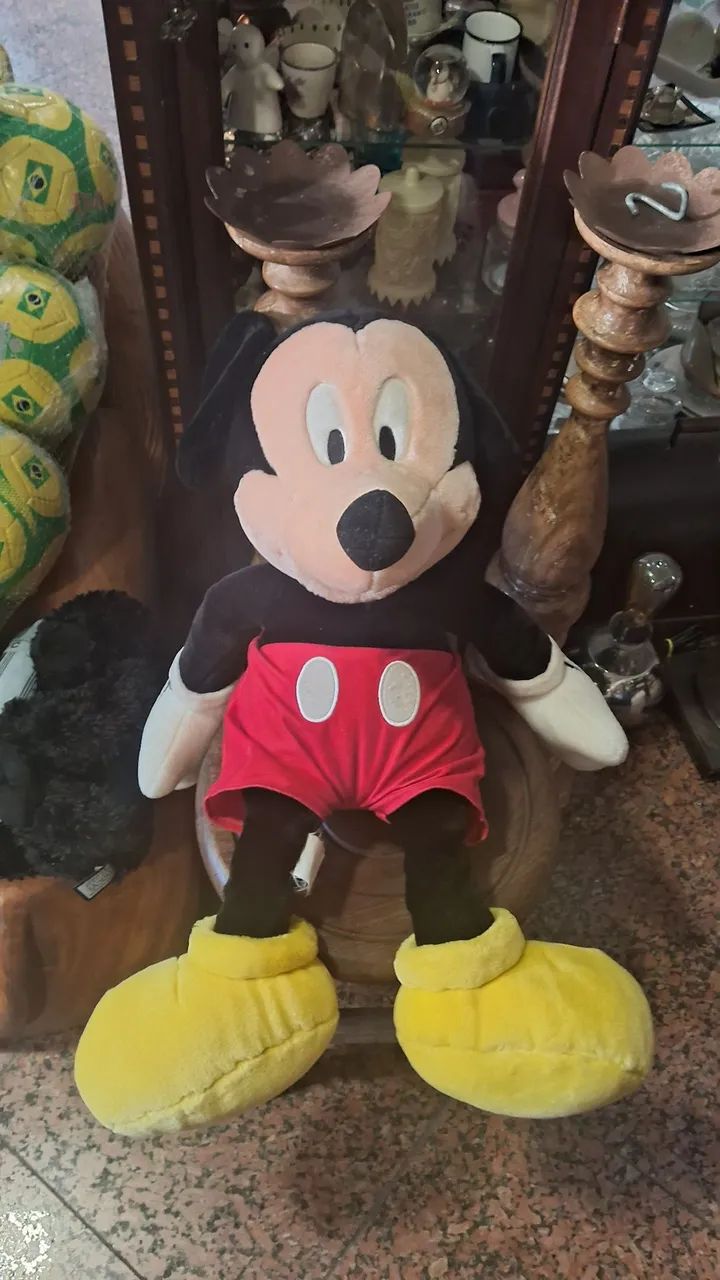 Boneco Mickey Mouse da Dysney medidas 55 cm