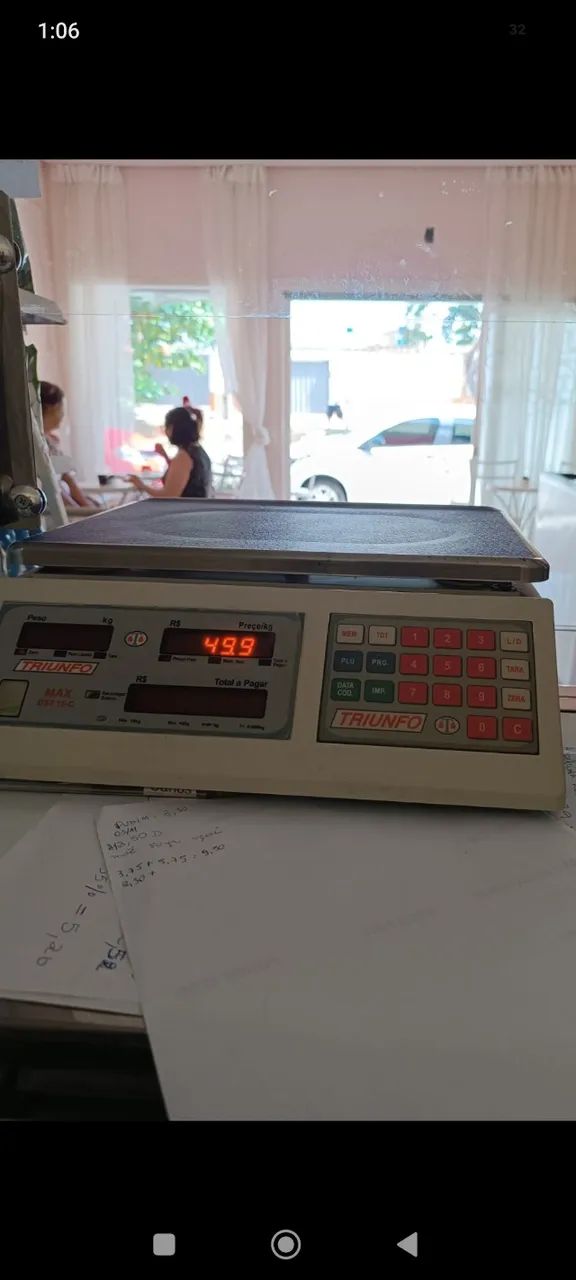 Balança com selo Inmetro e entrada para impressora