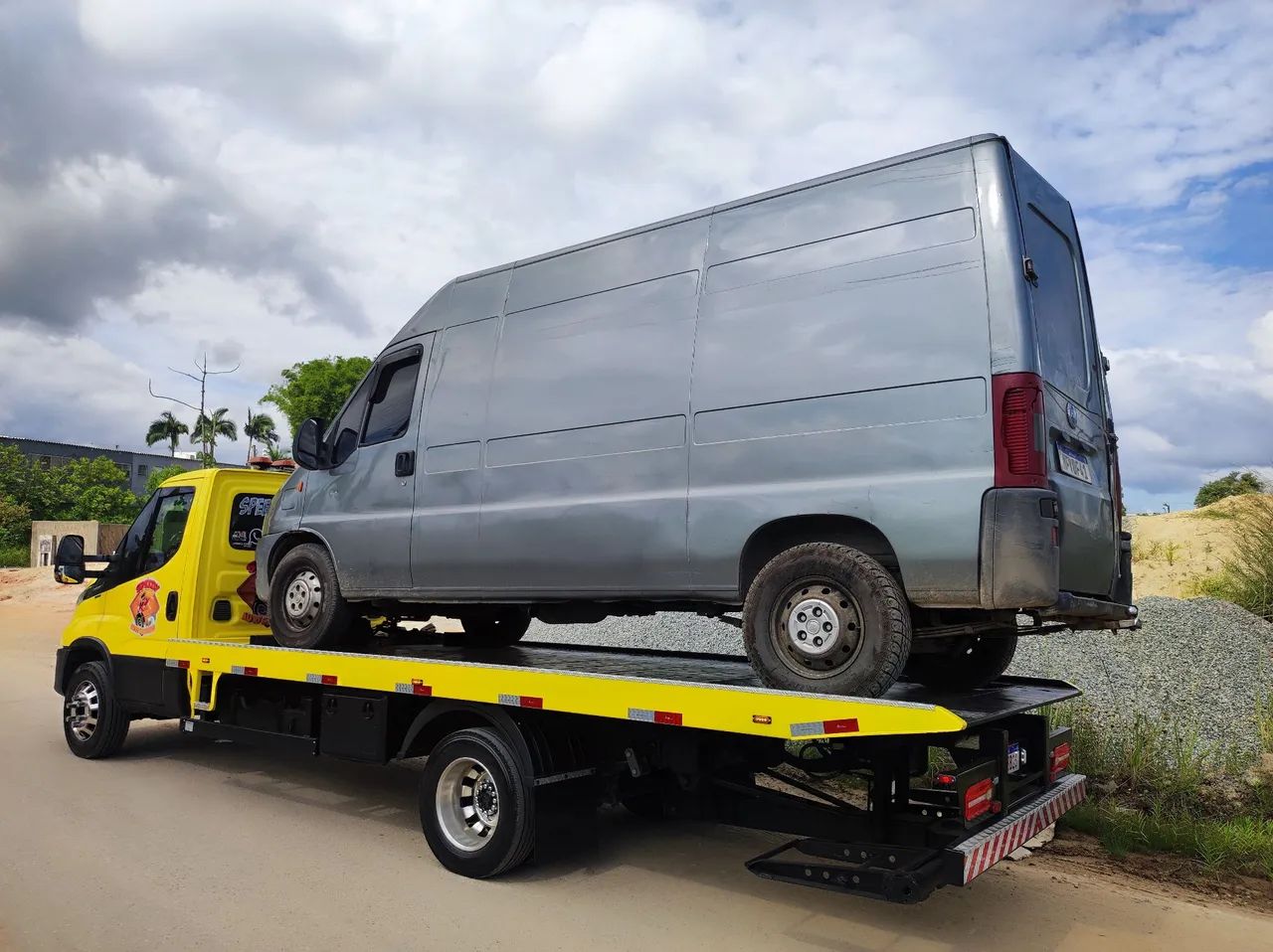 Guincho plataforma Iveco daily  