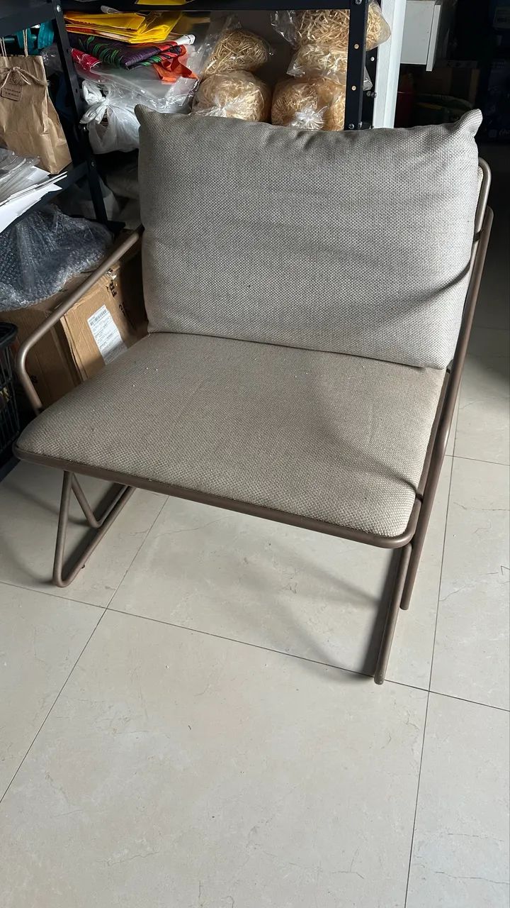 Poltrona linho bege - Foto 3