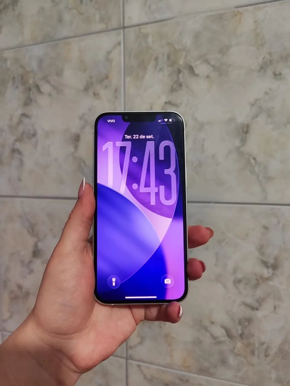 iPhone 13 