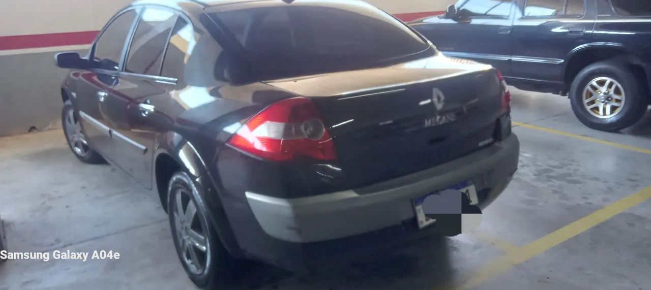 Renault Megane Megane Sedan Dynamique 2.0 16V Aut. 2008