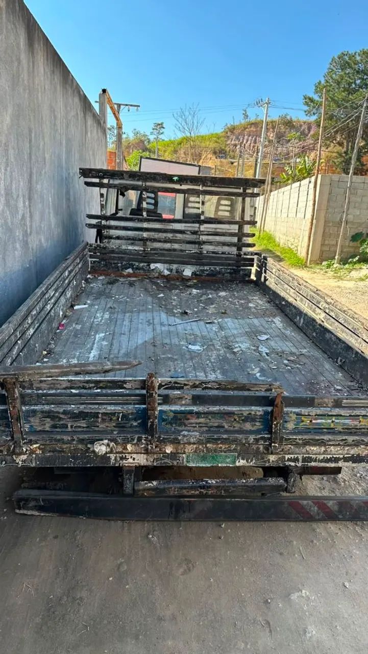 Carroceria de Iveco de madeira .. - Foto 4