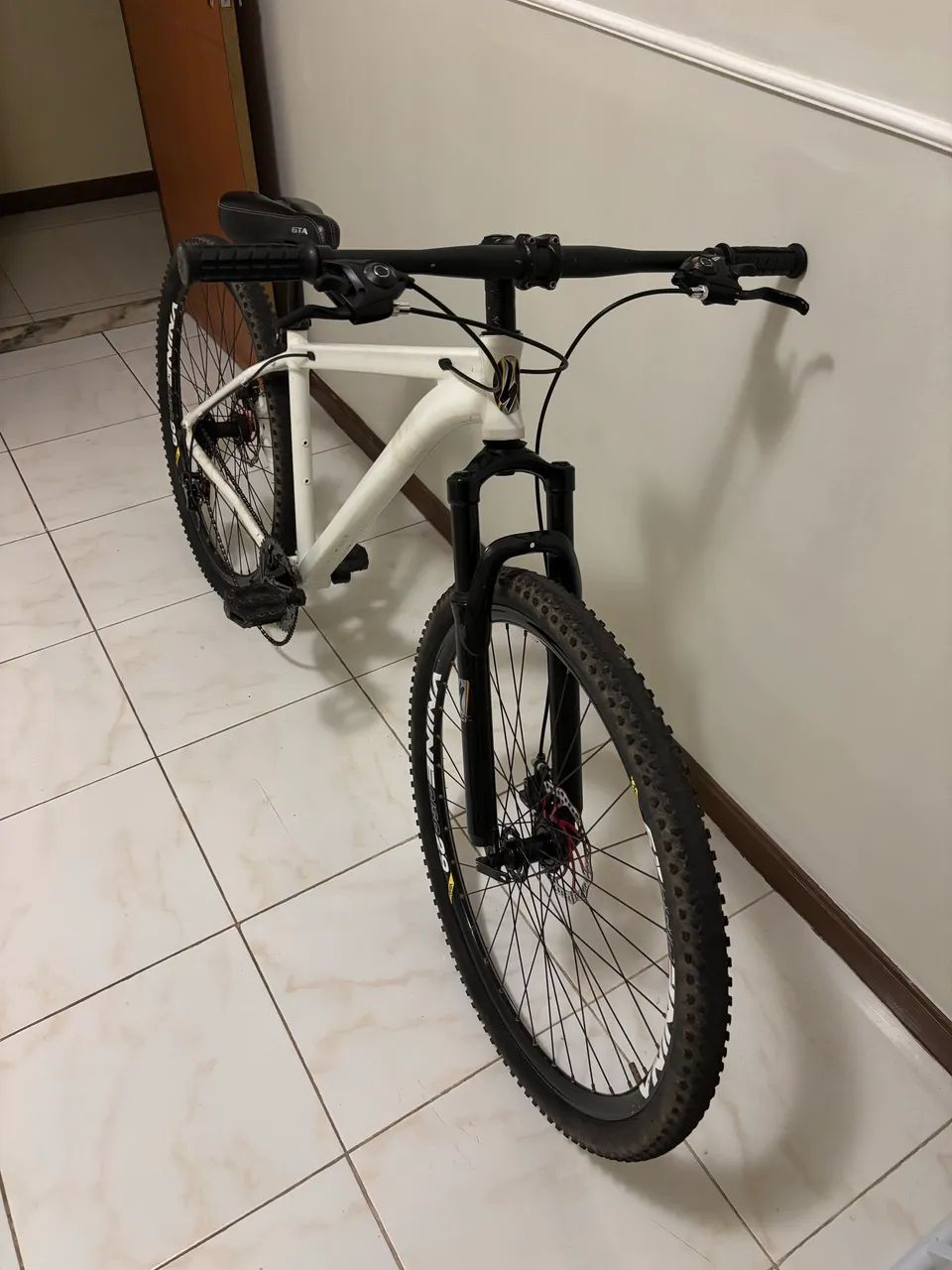 Bicicleta aro 29 com suspensão  - Foto 2